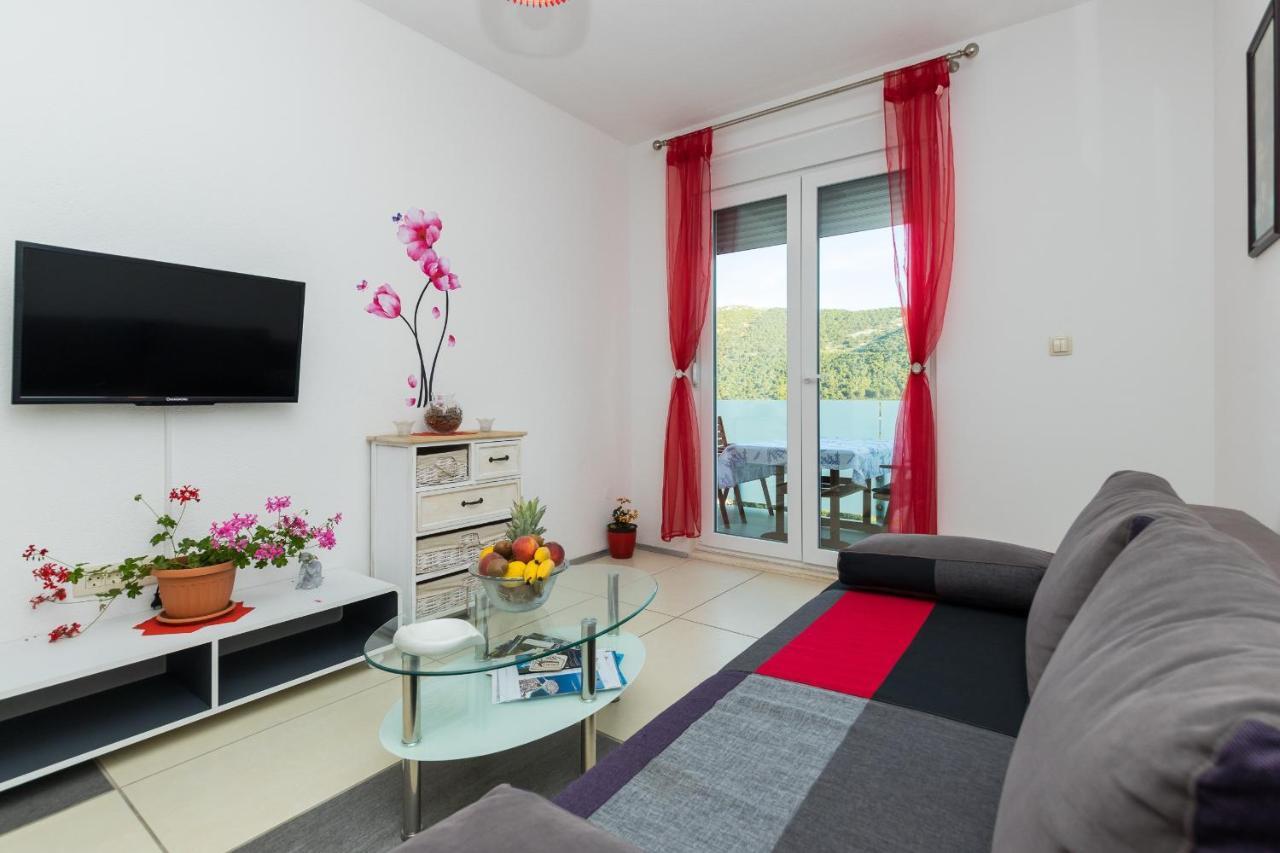 Apartments And Rooms With Parking Space Grebastica, Sibenik - 17831 Exterior photo
