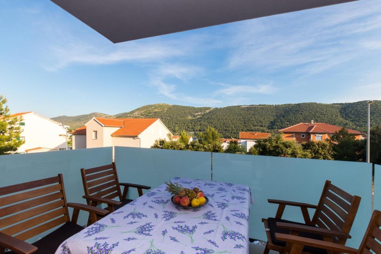 Apartments And Rooms With Parking Space Grebastica, Sibenik - 17831 Exterior photo