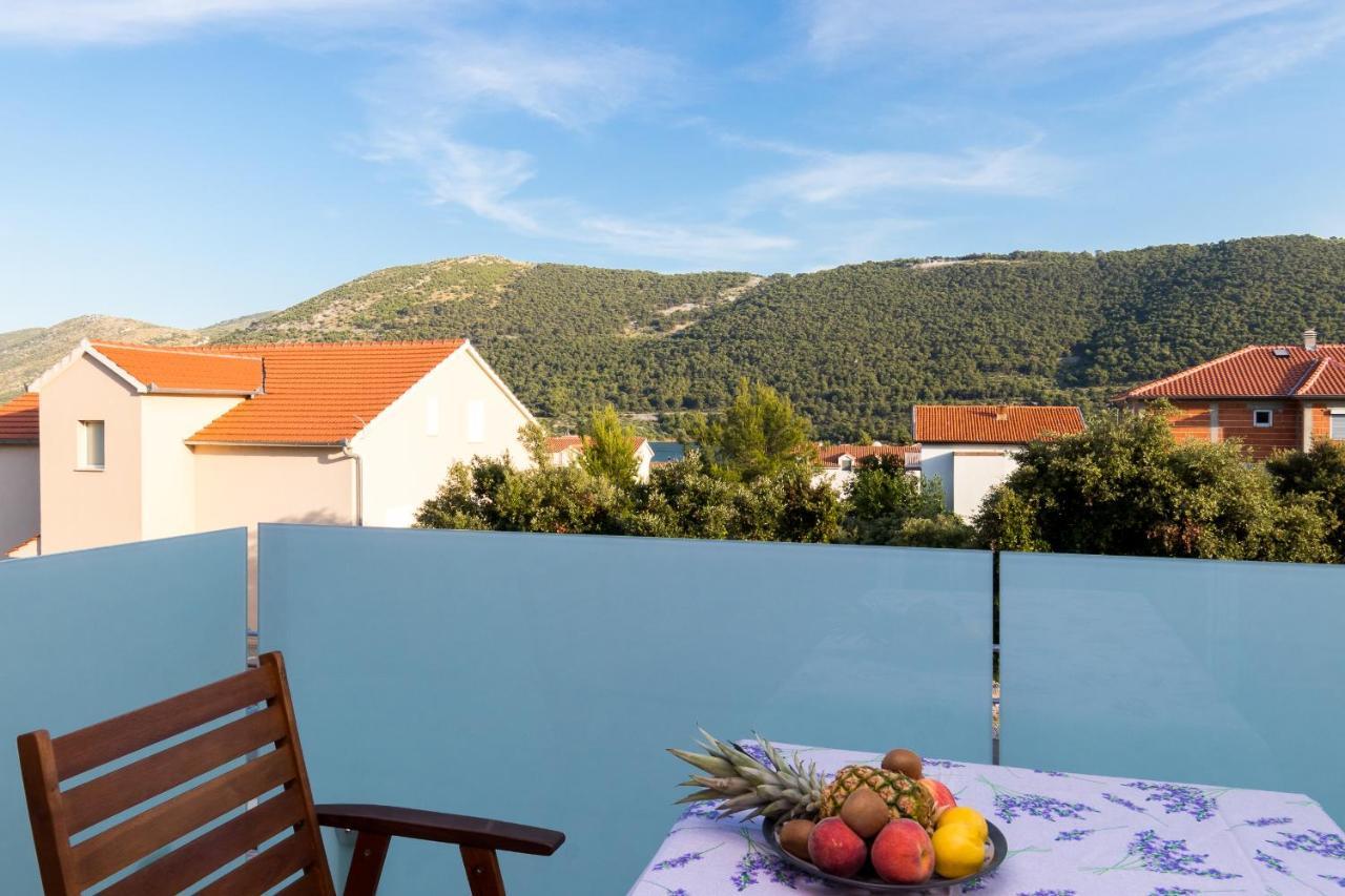 Apartments And Rooms With Parking Space Grebastica, Sibenik - 17831 Exterior photo