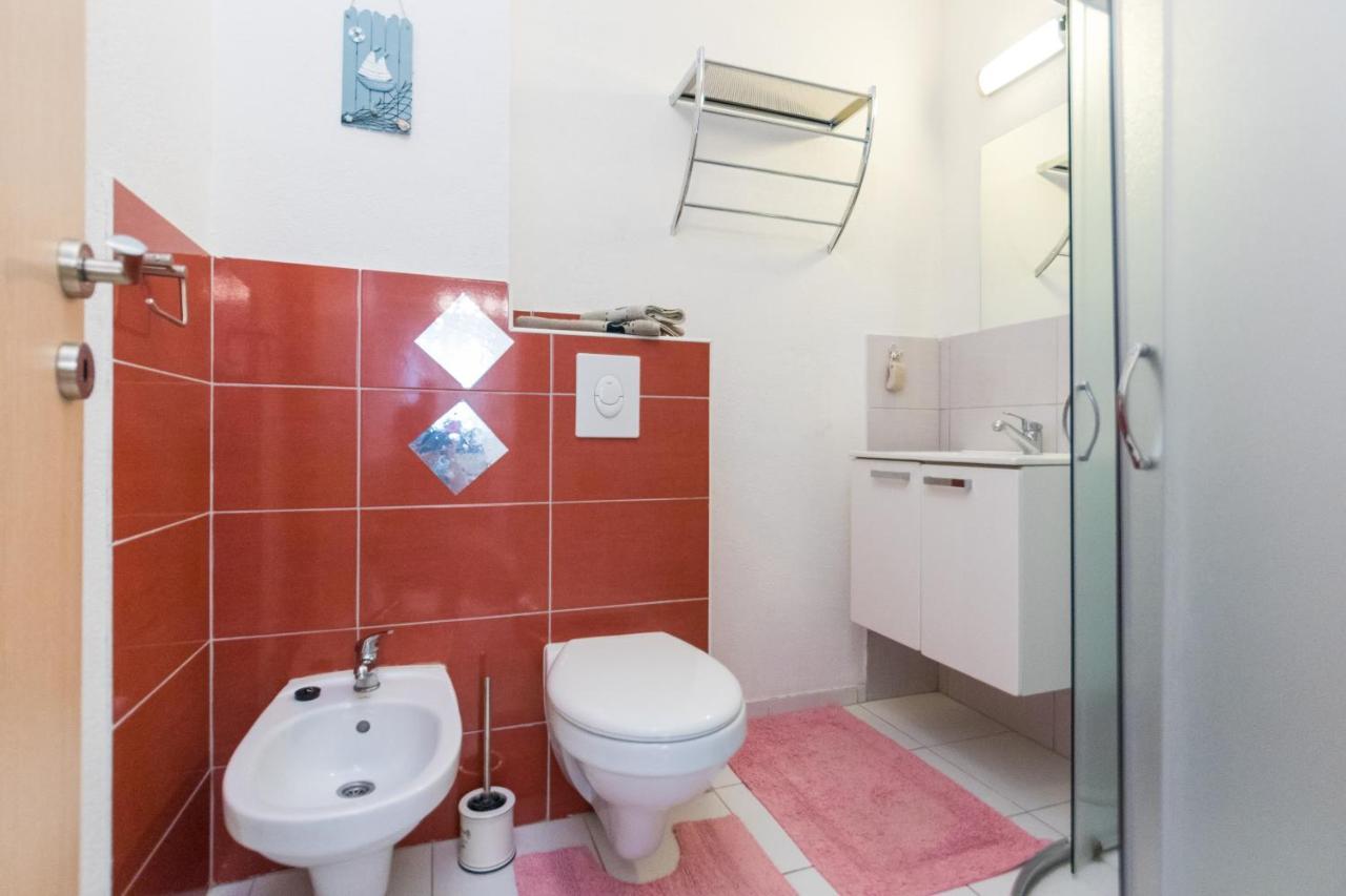 Apartments And Rooms With Parking Space Grebastica, Sibenik - 17831 Exterior photo